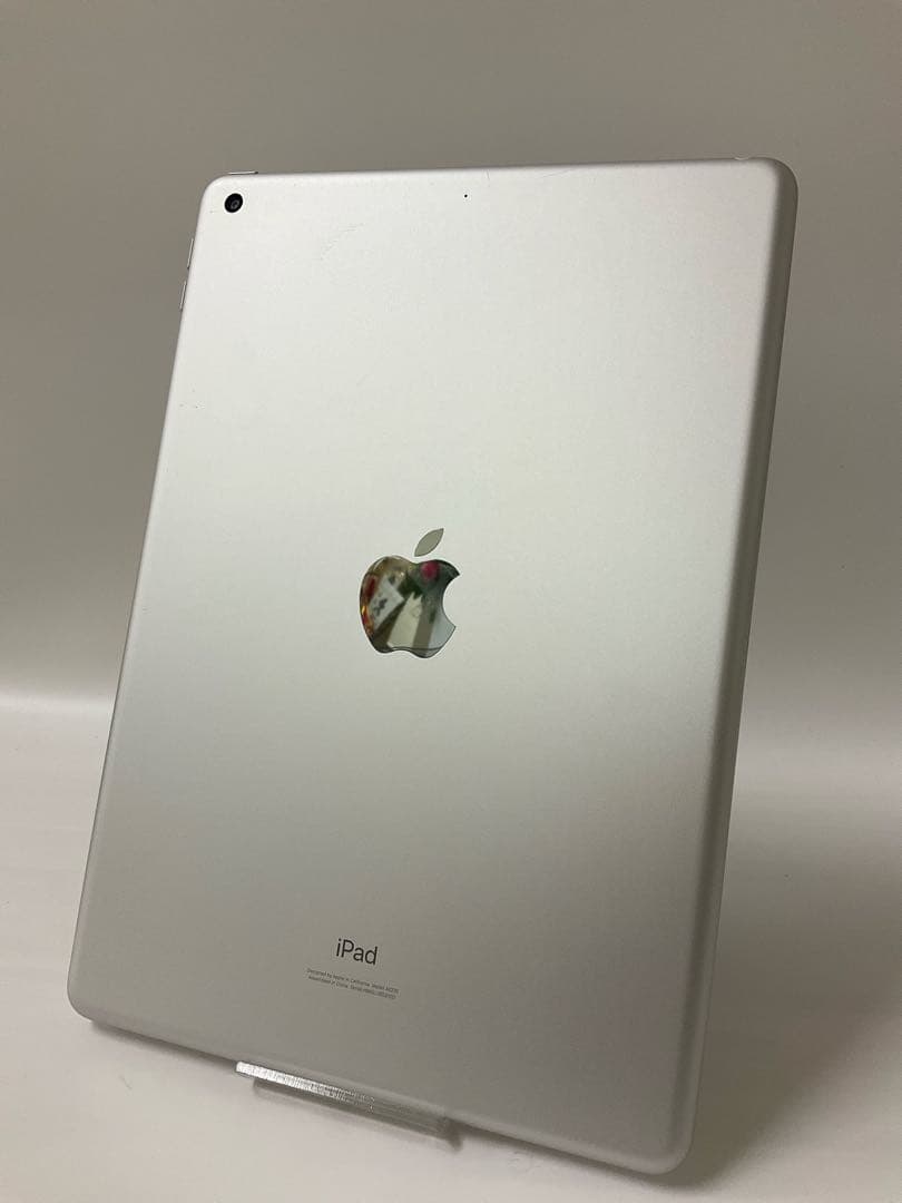 IPAD 第8世代 32GB シルバー Wifiモデル ★即日発送★