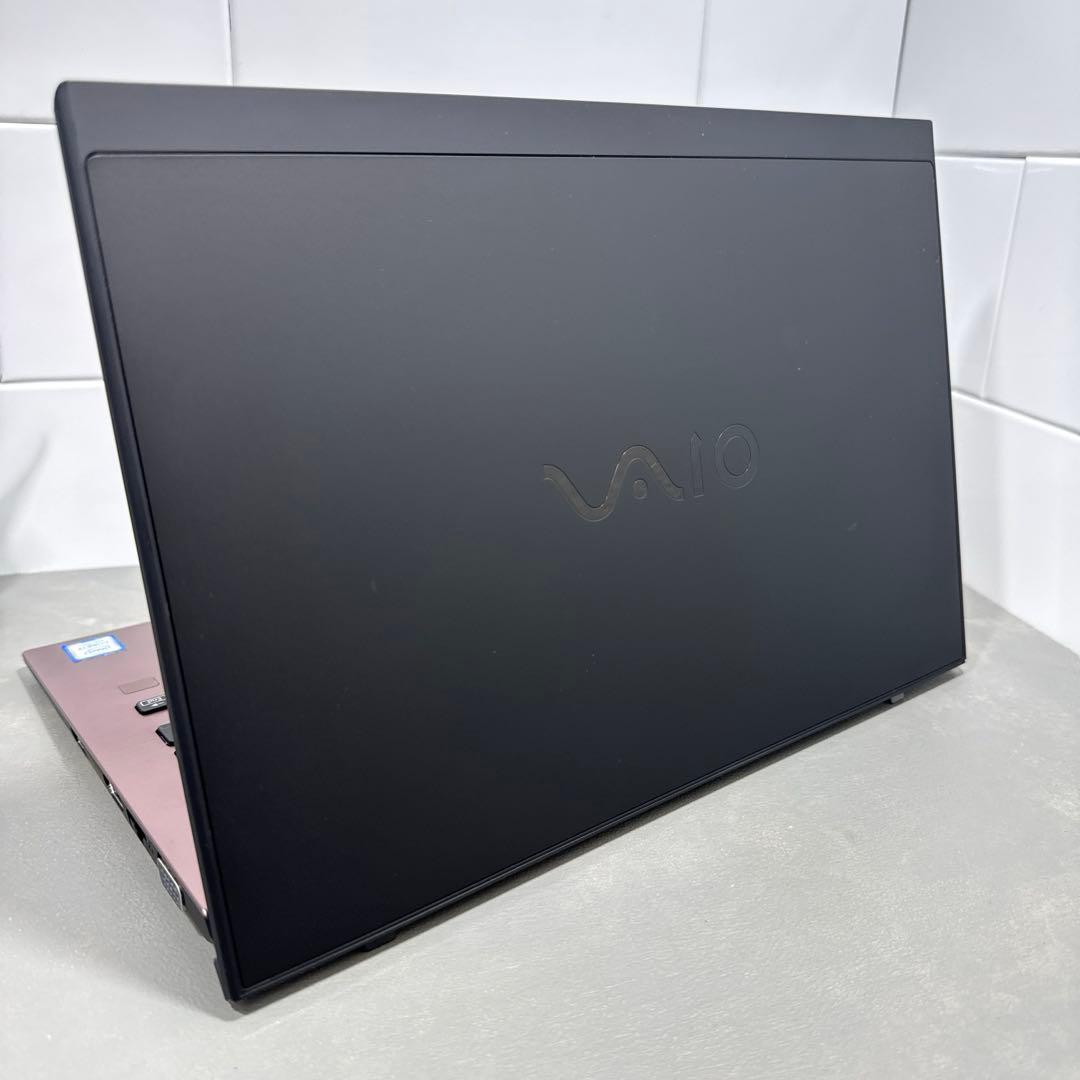 【限定】VaioS11ブラウン＆ブラック☘8世代i7メモリ16NVMe512