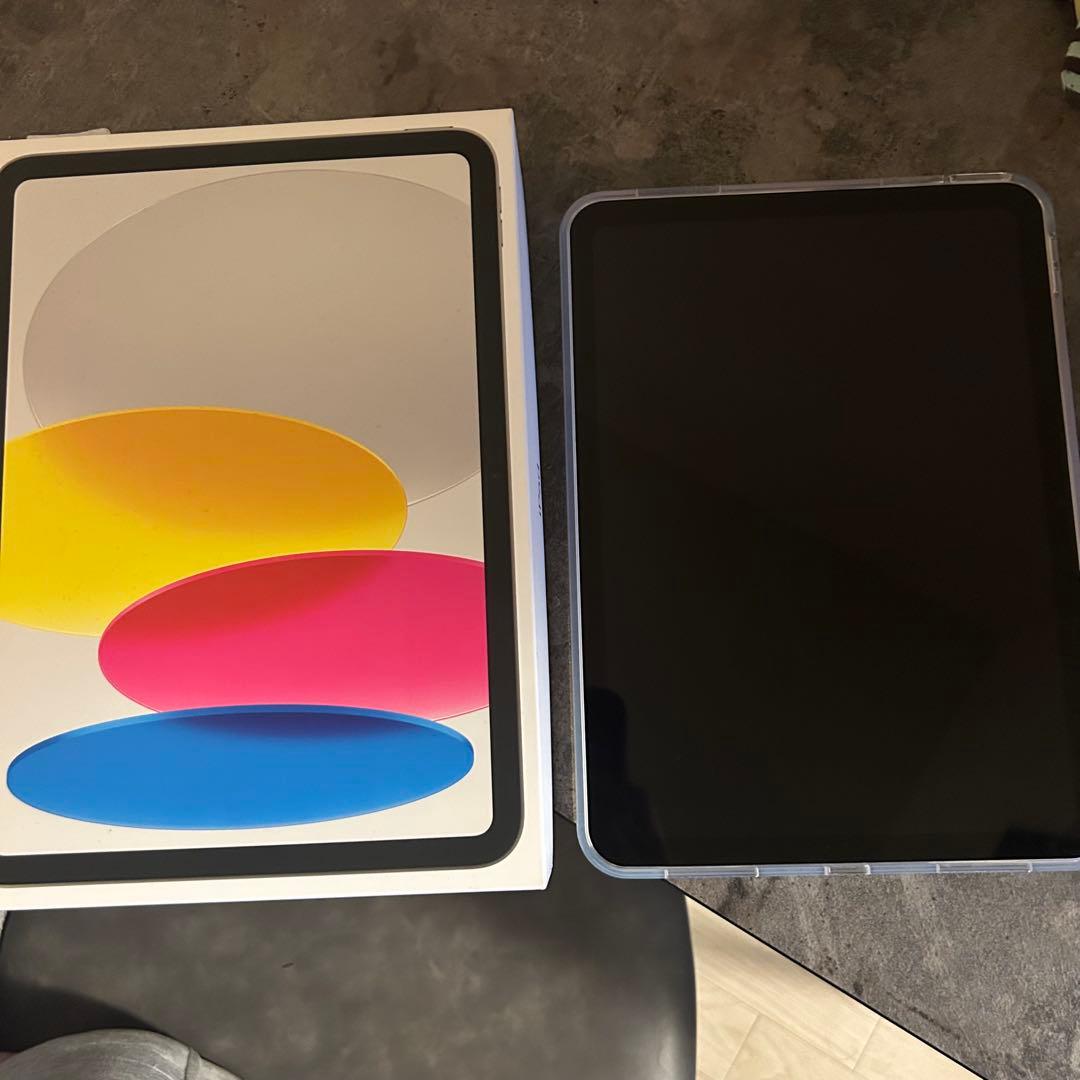 iPad第10世代128GB Wi-Fiモデル本体ケース付