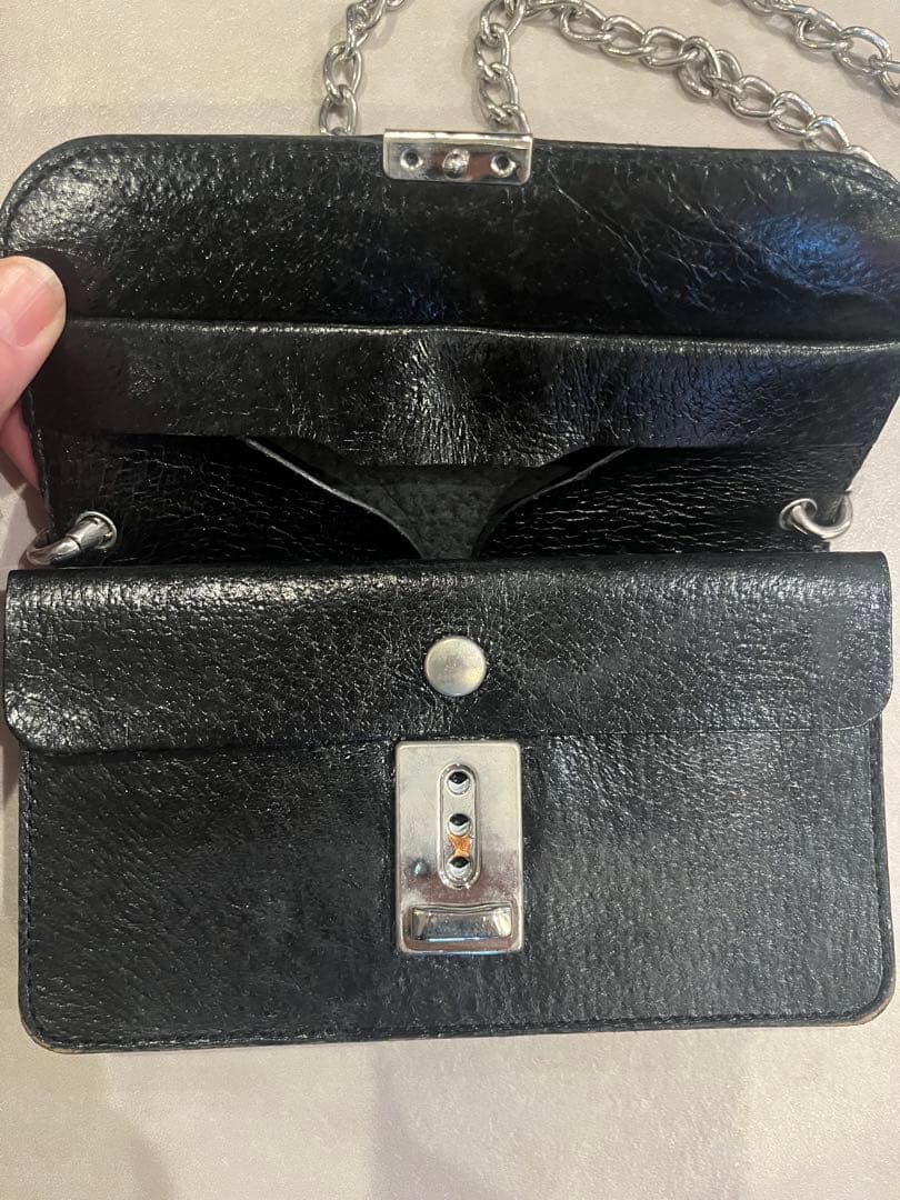 ブラックチェーンショルダー財布