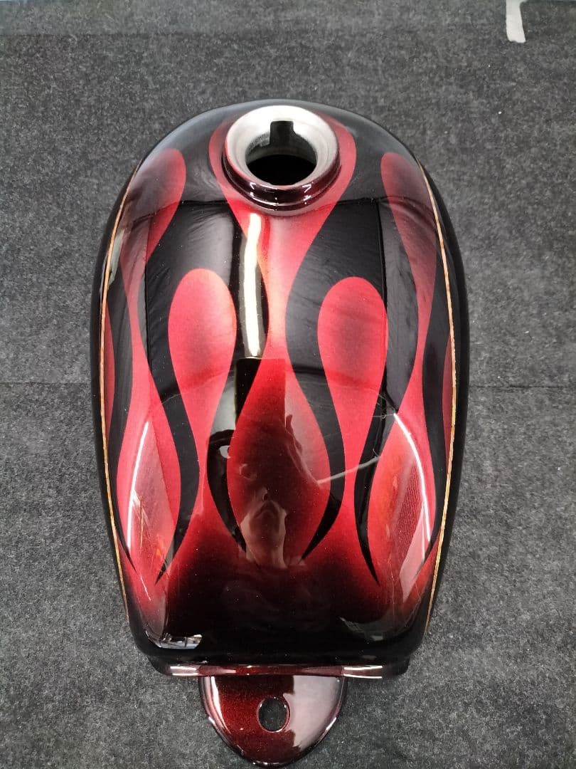 新品未使用モンキー5L社外カスタムペイントタンク　レッド