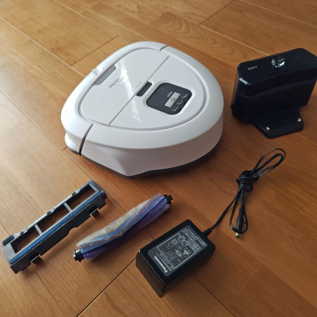 【レア】Panasonic ロボット掃除機 ルーロミニ MC-RSC10-W