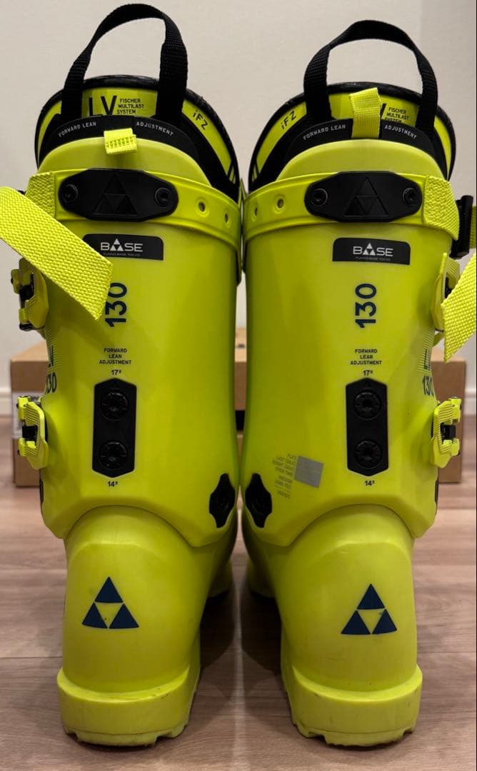 FISCHER RC4 130 LV スキー ブーツ 25.5cm