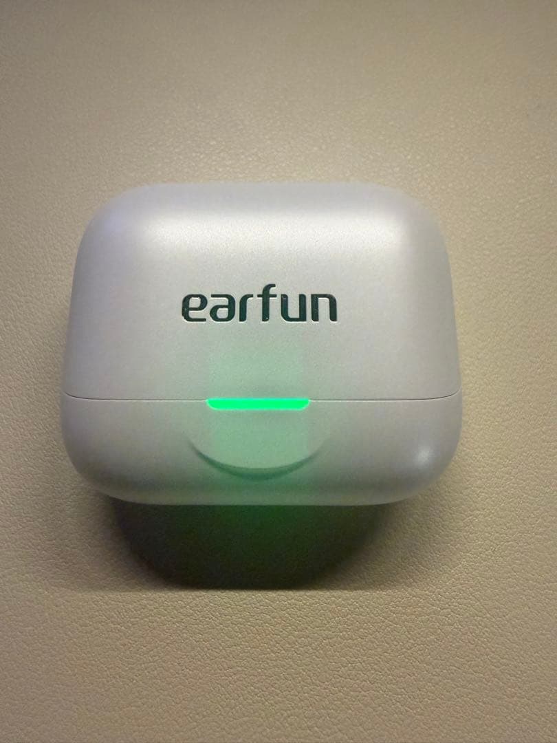 【ほぼ新品】 EarFun Air Pro 4+ ホワイト