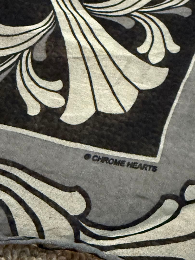 ルパム　クロムハーツ　スカーフ　シルク　大判