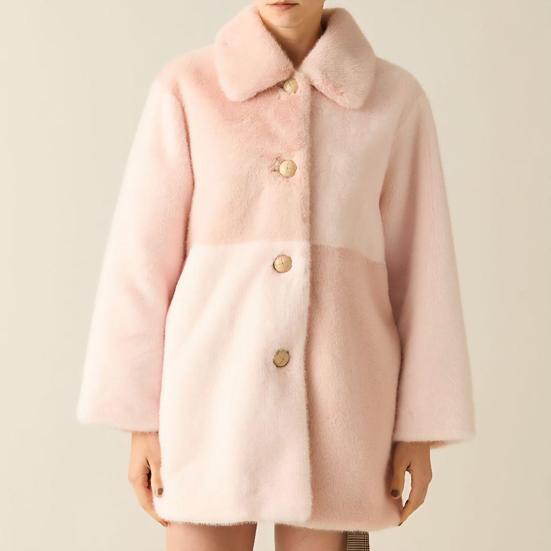 【2/21発送】FURFUR パッチワークエコファーミドルコート ピンク