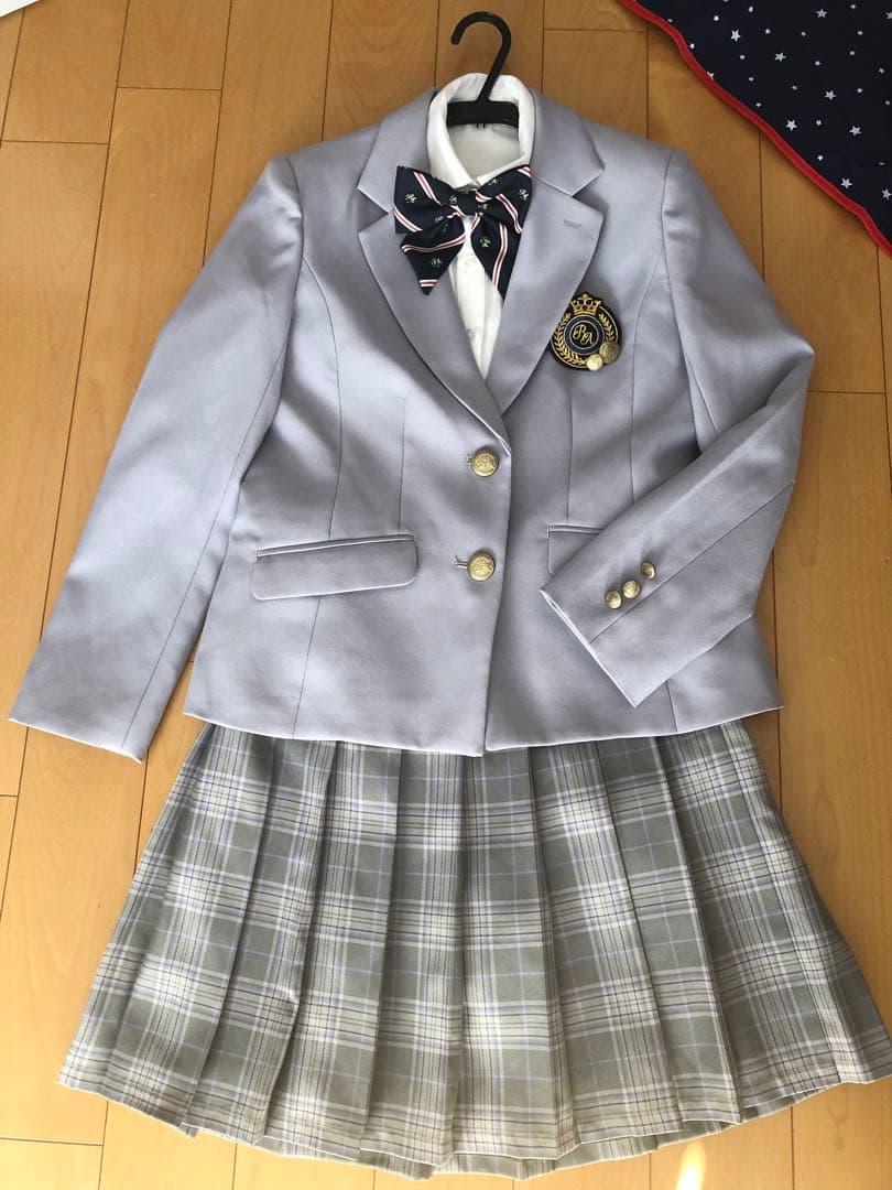 2024 卒服　レピピアルマリオ 150