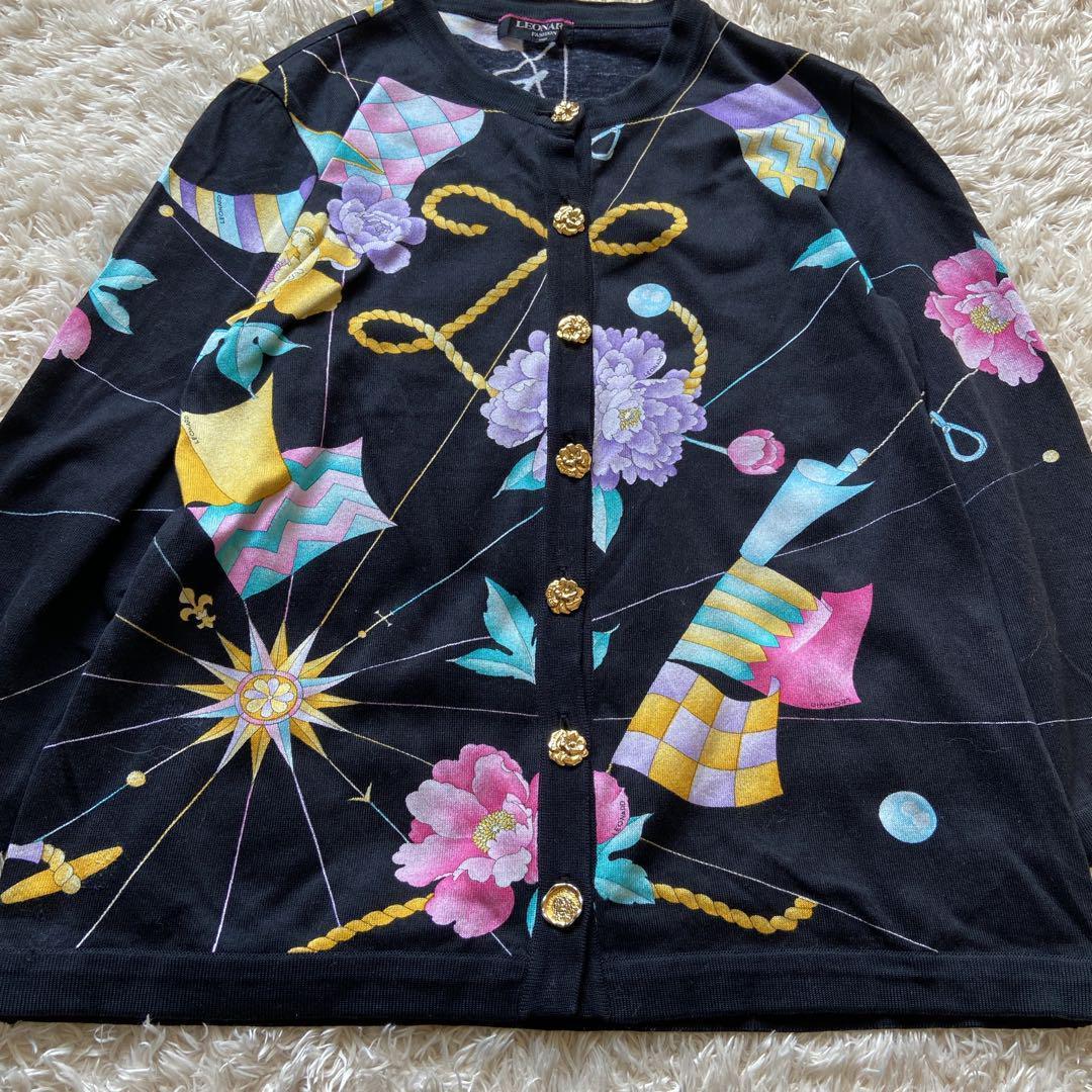 美品　レオナール　花柄ニットカーディガン　ブラック　綿　M 金ボタン　フラワー