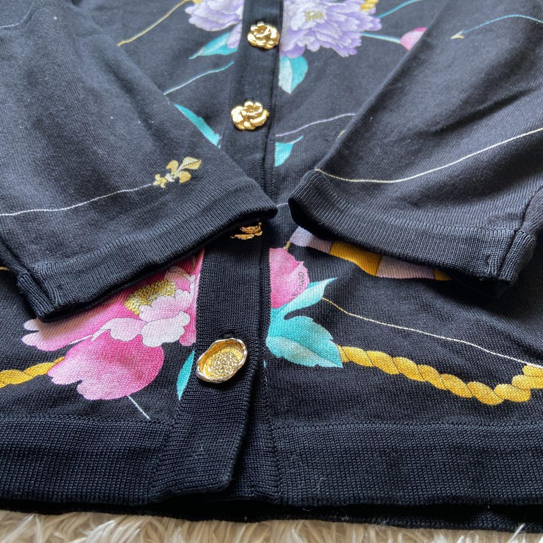 美品　レオナール　花柄ニットカーディガン　ブラック　綿　M 金ボタン　フラワー