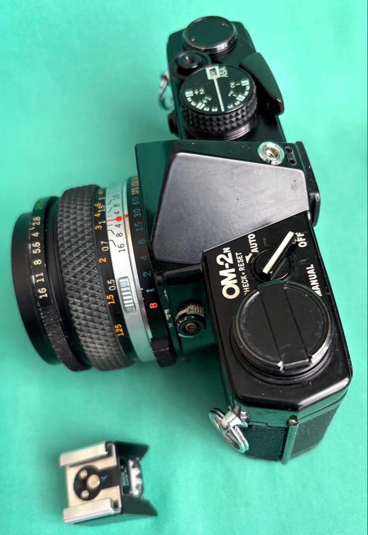 ★ OLYMPUS OM-2N BLACK + 広角レンズ 35mm