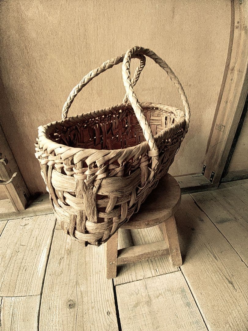 み*ん様 信州安曇野の山葡萄かごバック。里山手仕事。