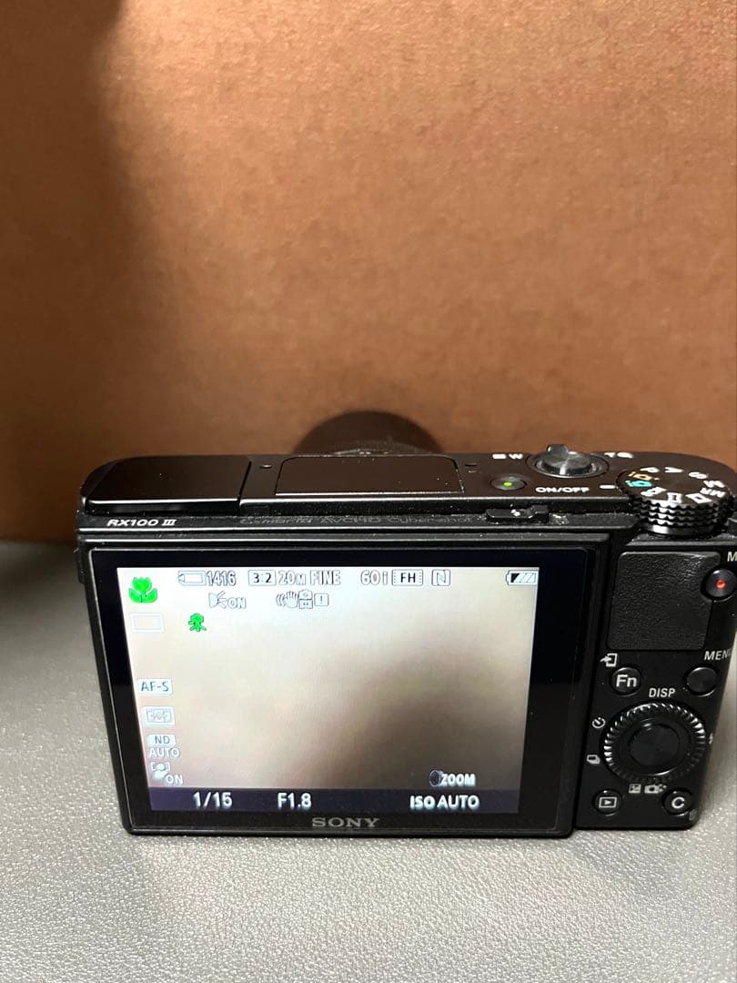 デジタルカメラ SONY RX100 III