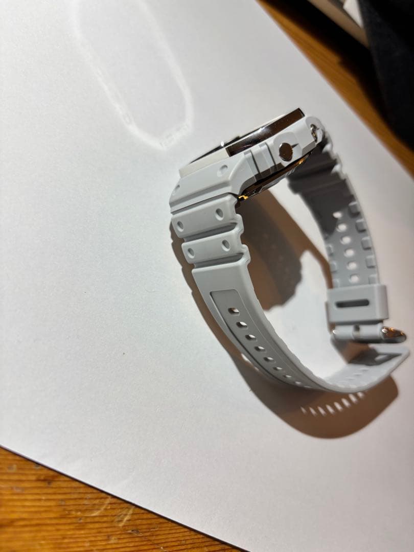 後継現行品G-SHOCK DW-H5600MB メタルベゼル 心拍計搭載