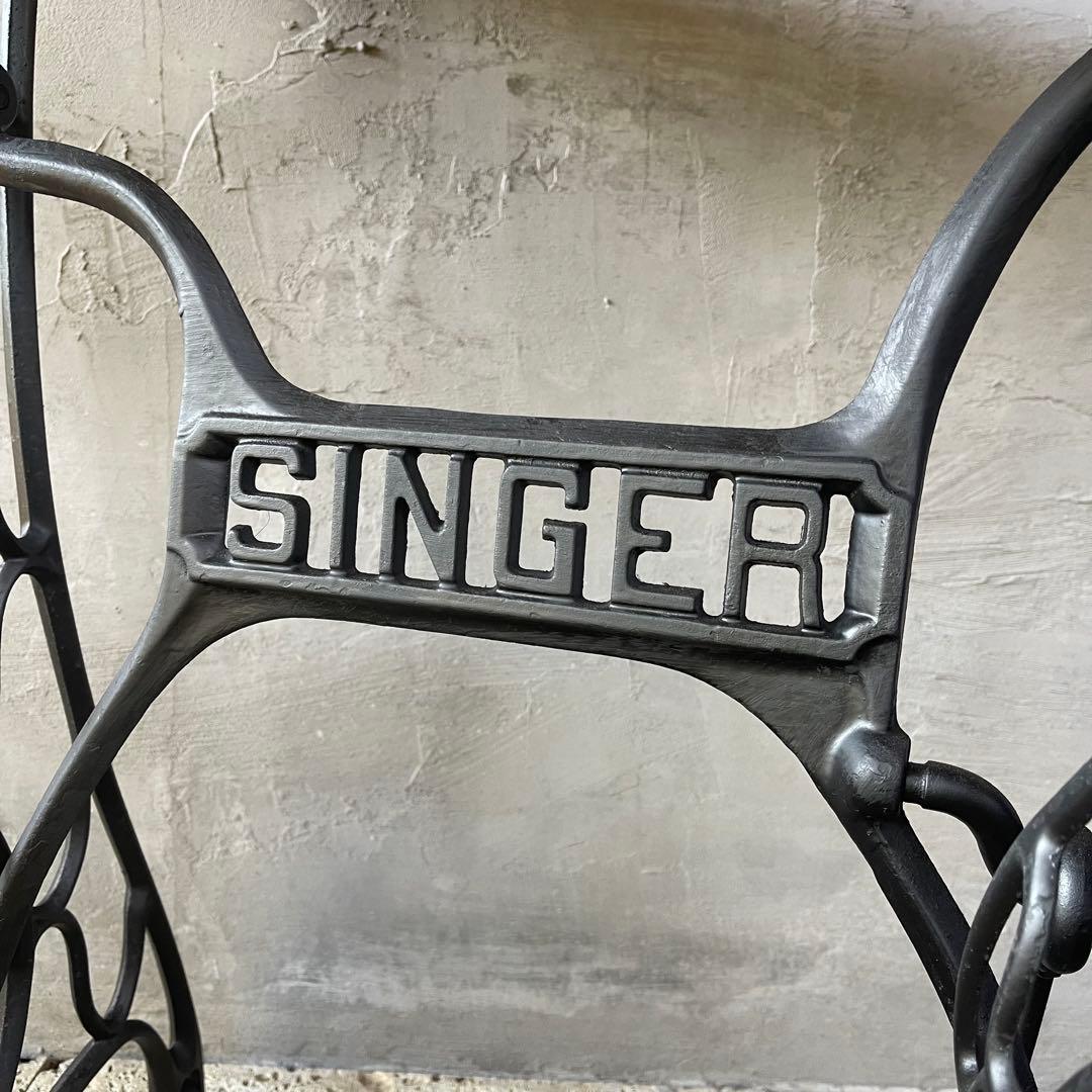 イギリス　アンティークミシン脚テーブル　SINGER 足踏みミシン　網目　鉄脚