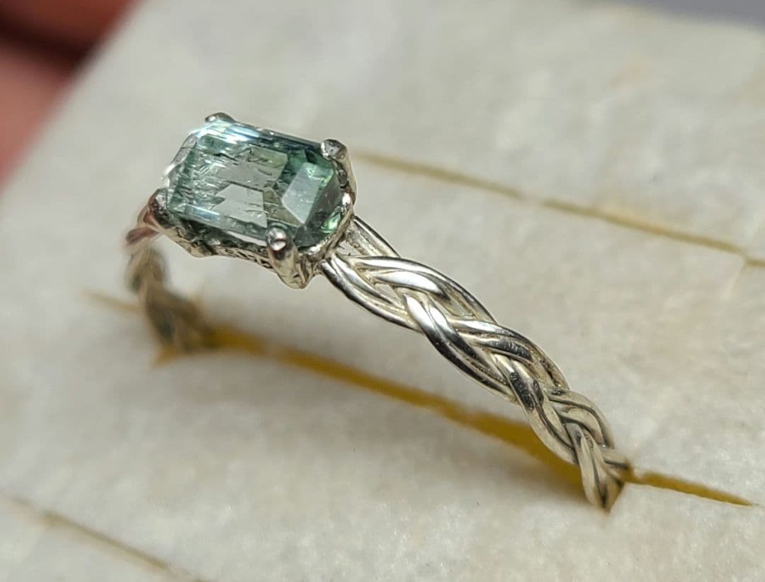 WINGSミントブルーグリーン!!★アフガニスタン産バイカラートルマリン★