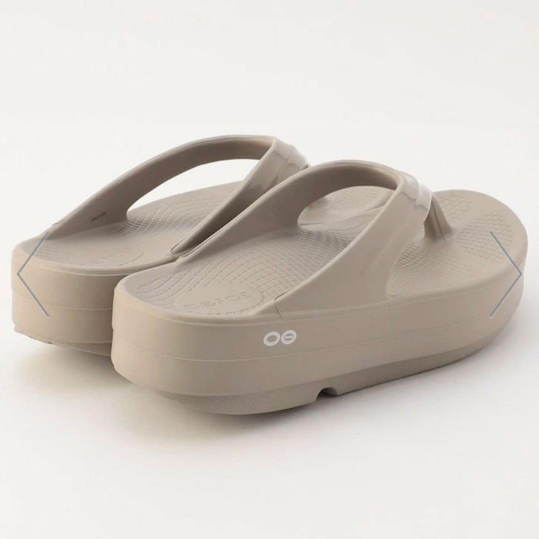 ウーフォス 別注 OOmega/ウーメガ/リカバリーサンダル/トングサンダル