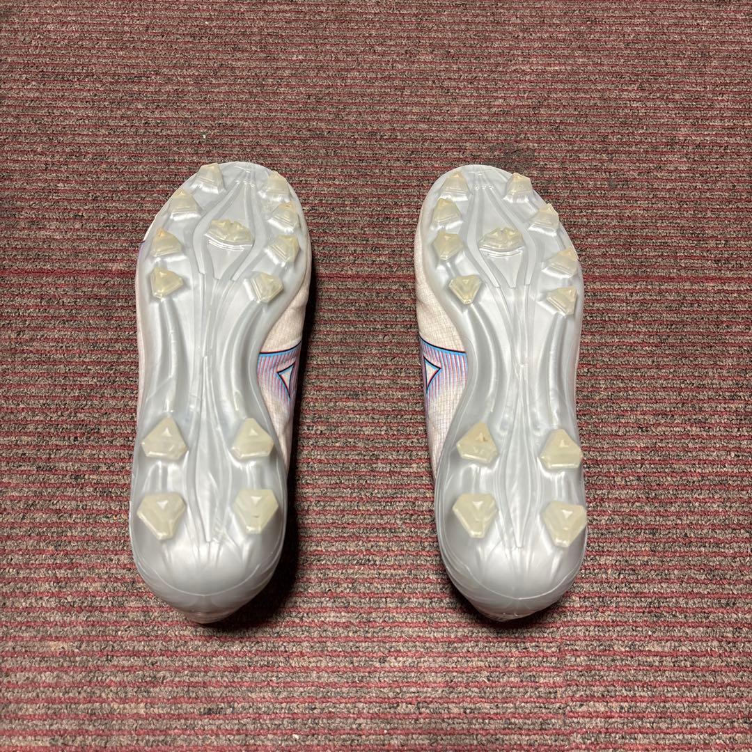 サッカースパイク α アルファ PRO