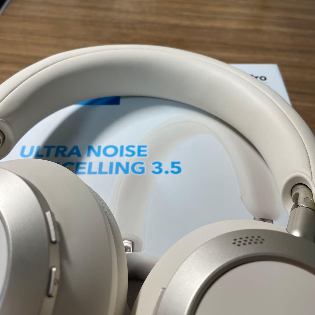 Soundcore Space One Pro シャンパンゴールド