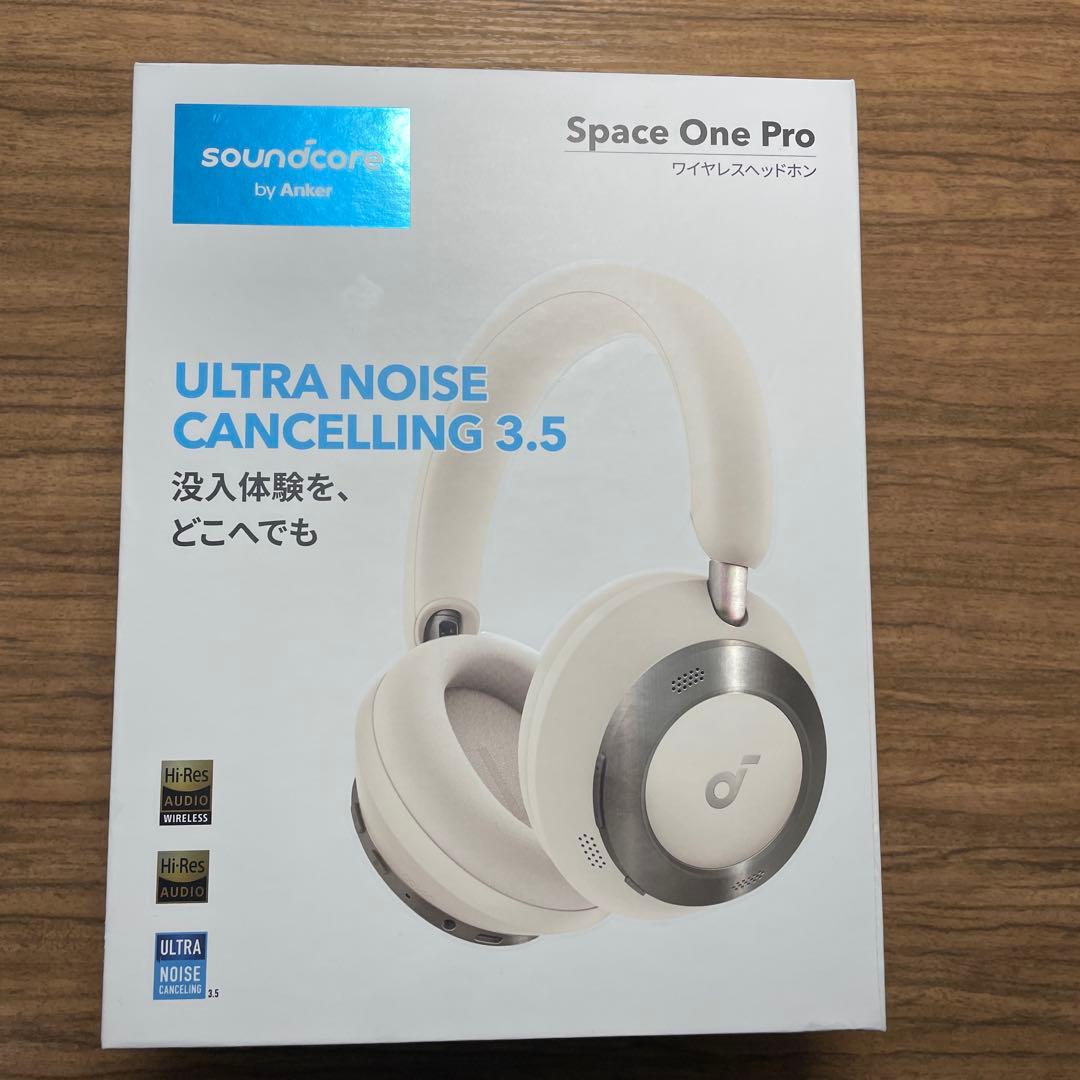 Soundcore Space One Pro シャンパンゴールド
