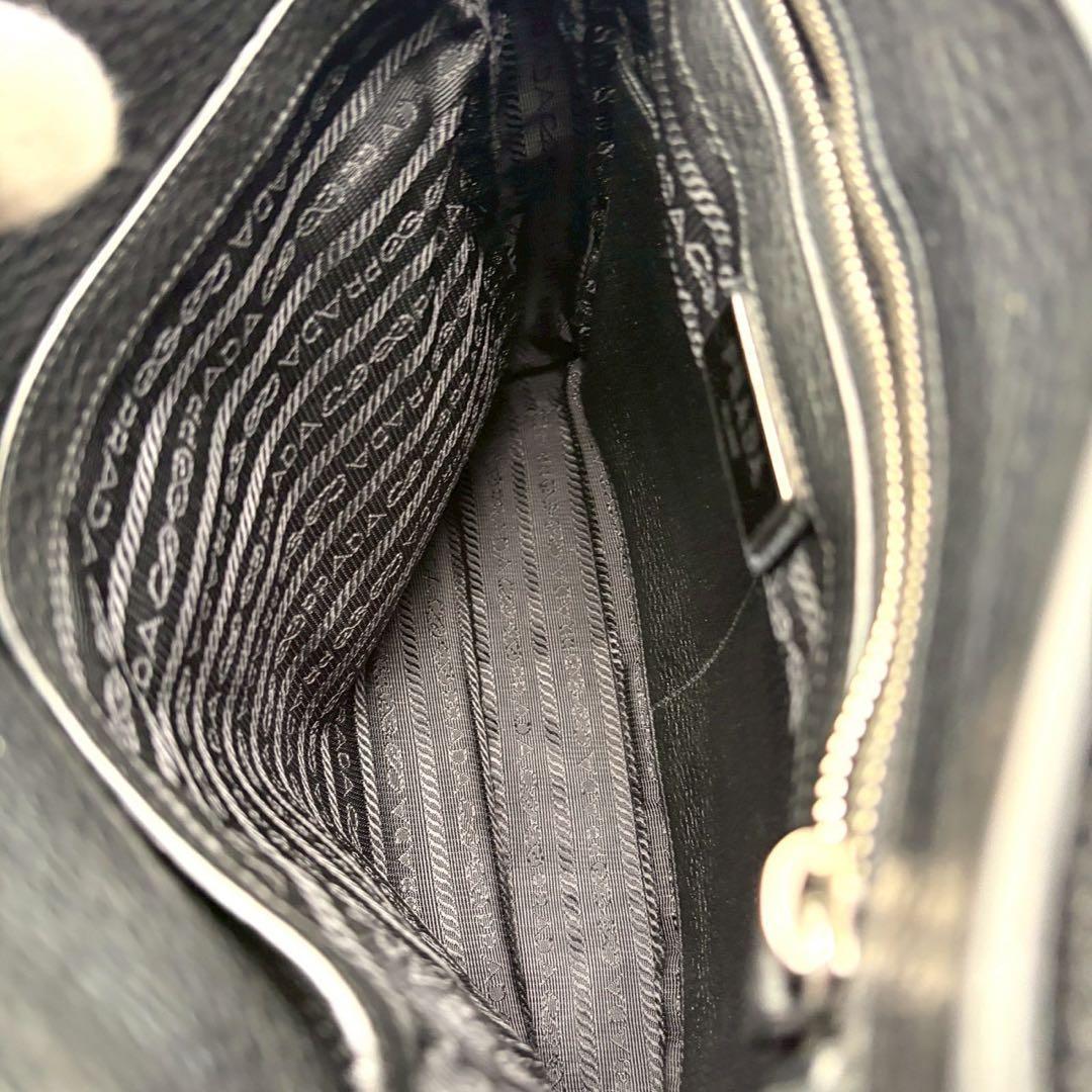 プラダ ショルダーバッグ ヴィッテロ レザー ロック ブラック