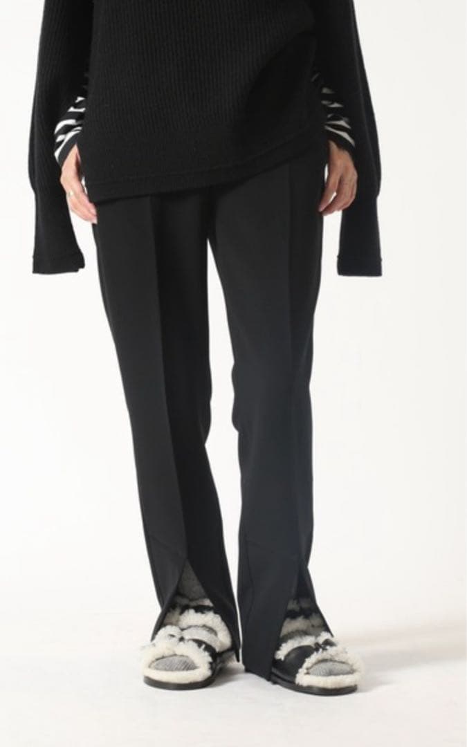 新品未使用タグ付★ 【CINOH/チノ 】 SLIT BLACK パンツ