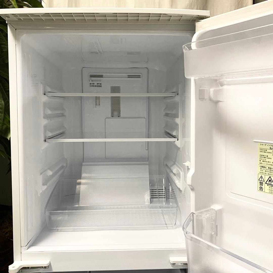 どっちも付け替えドアだから引越しでも連れて行きやすい♪2ドア冷凍冷蔵庫137L