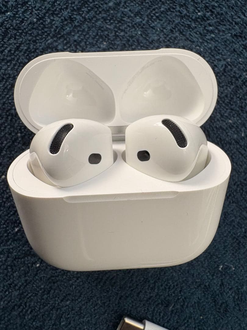 AirPods4 ノイズキャンセルあり本体 ホワイト オリジナルパッケージ付き