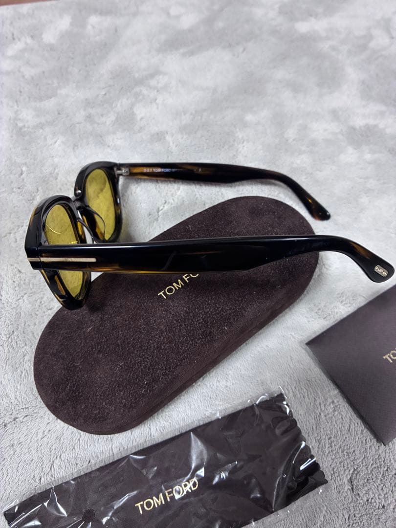 美品　トムフォード　TOM FORD サングラス　Garett TF538