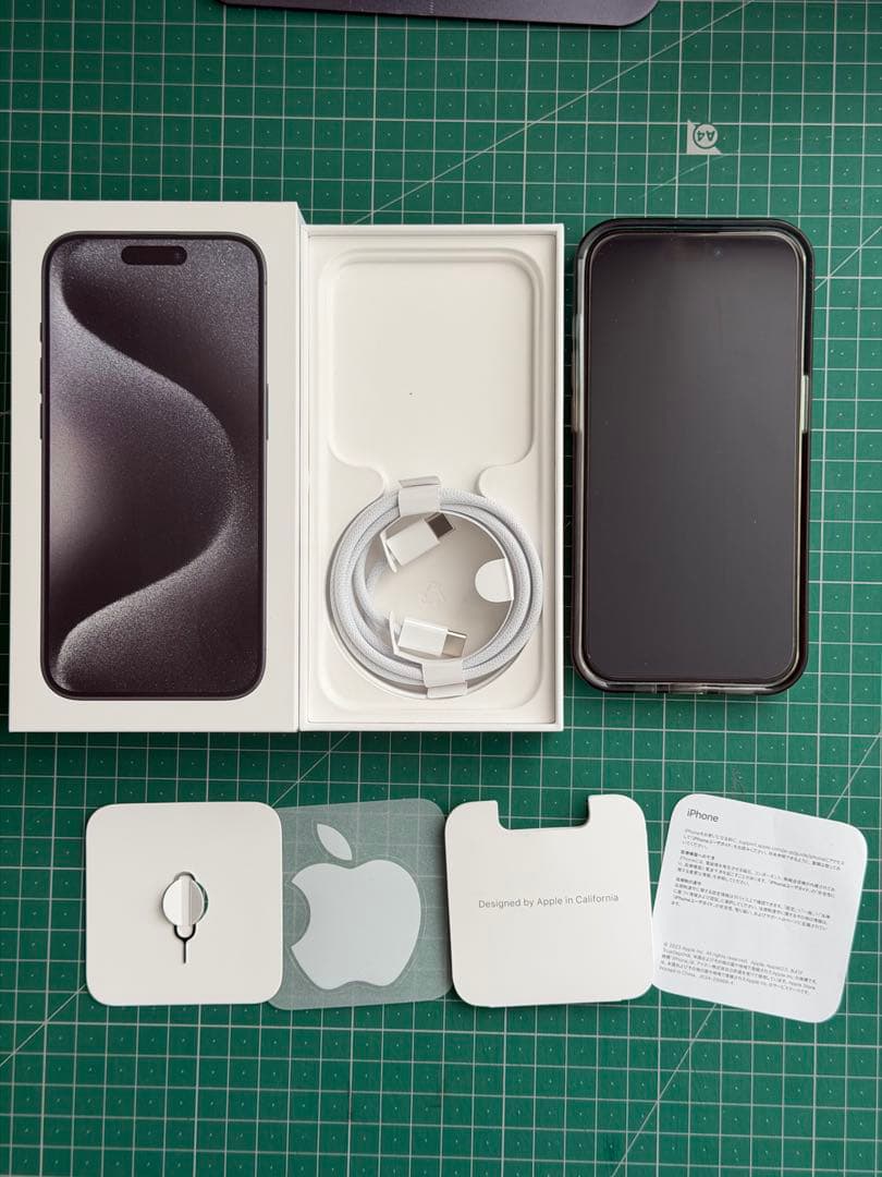 Apple iPhone 15pro 本体 512GB 黒　フィルム ケース付