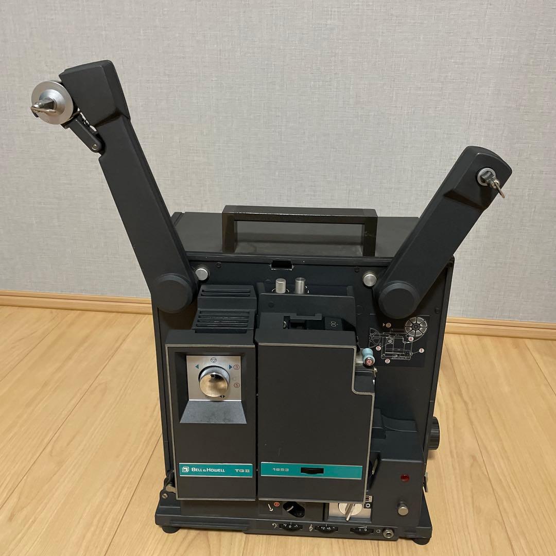 Bell & Howell II 16mm映写機