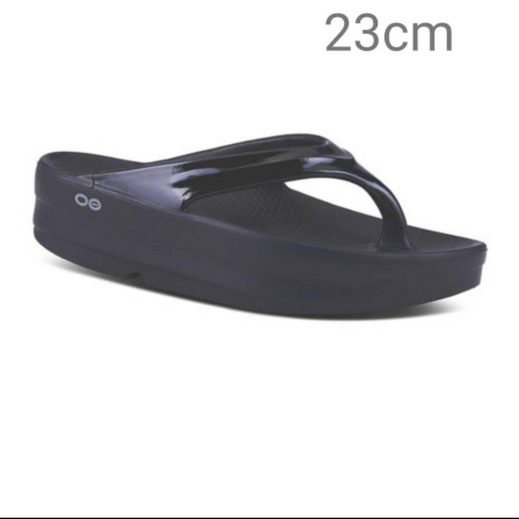 OOFOS ウーフォス　 OOMEGA ウーメガ ブラック　黒　23cm