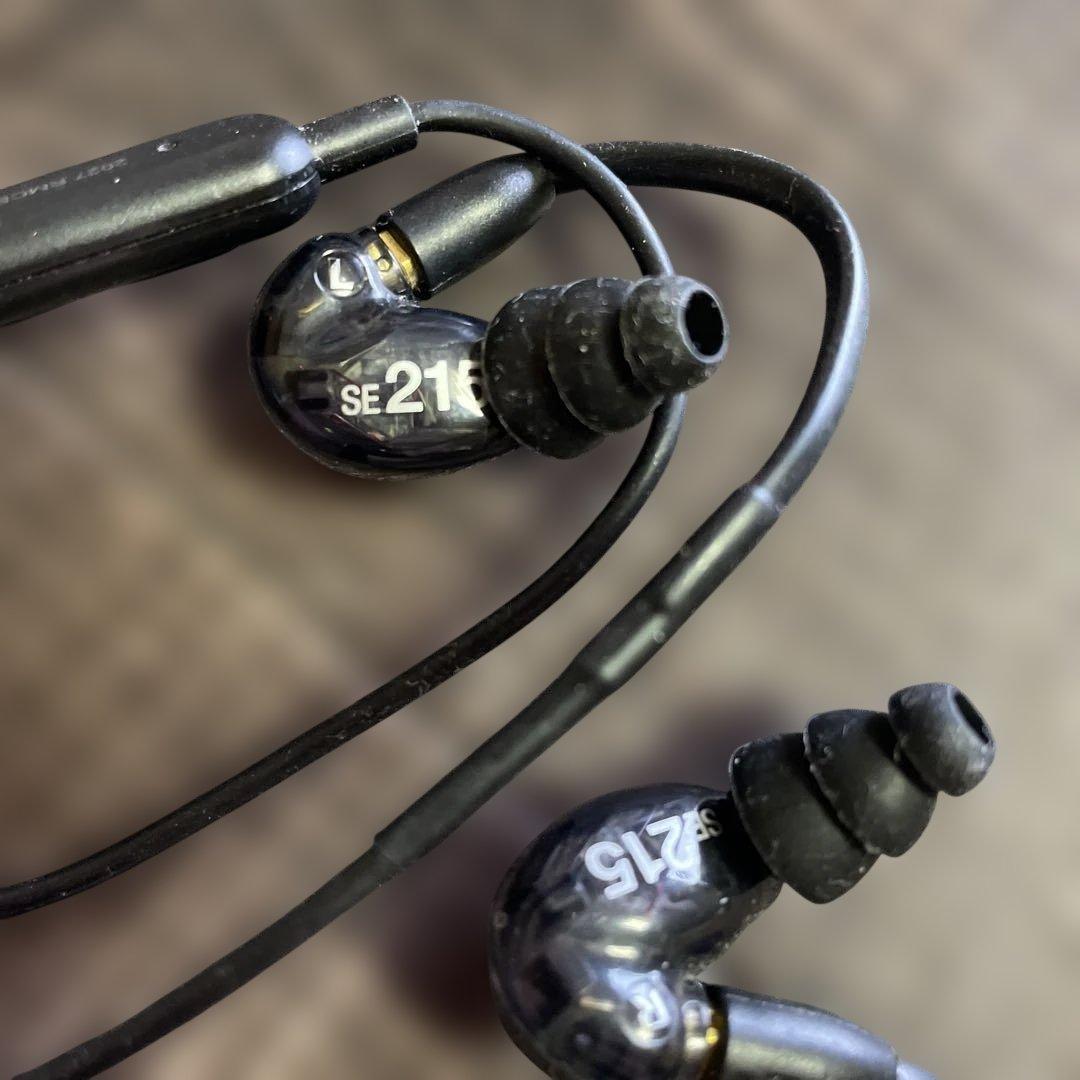 ⭐️⭐️⭐️⭐️SHURE ワイヤレスイヤホン ブラック・クリア