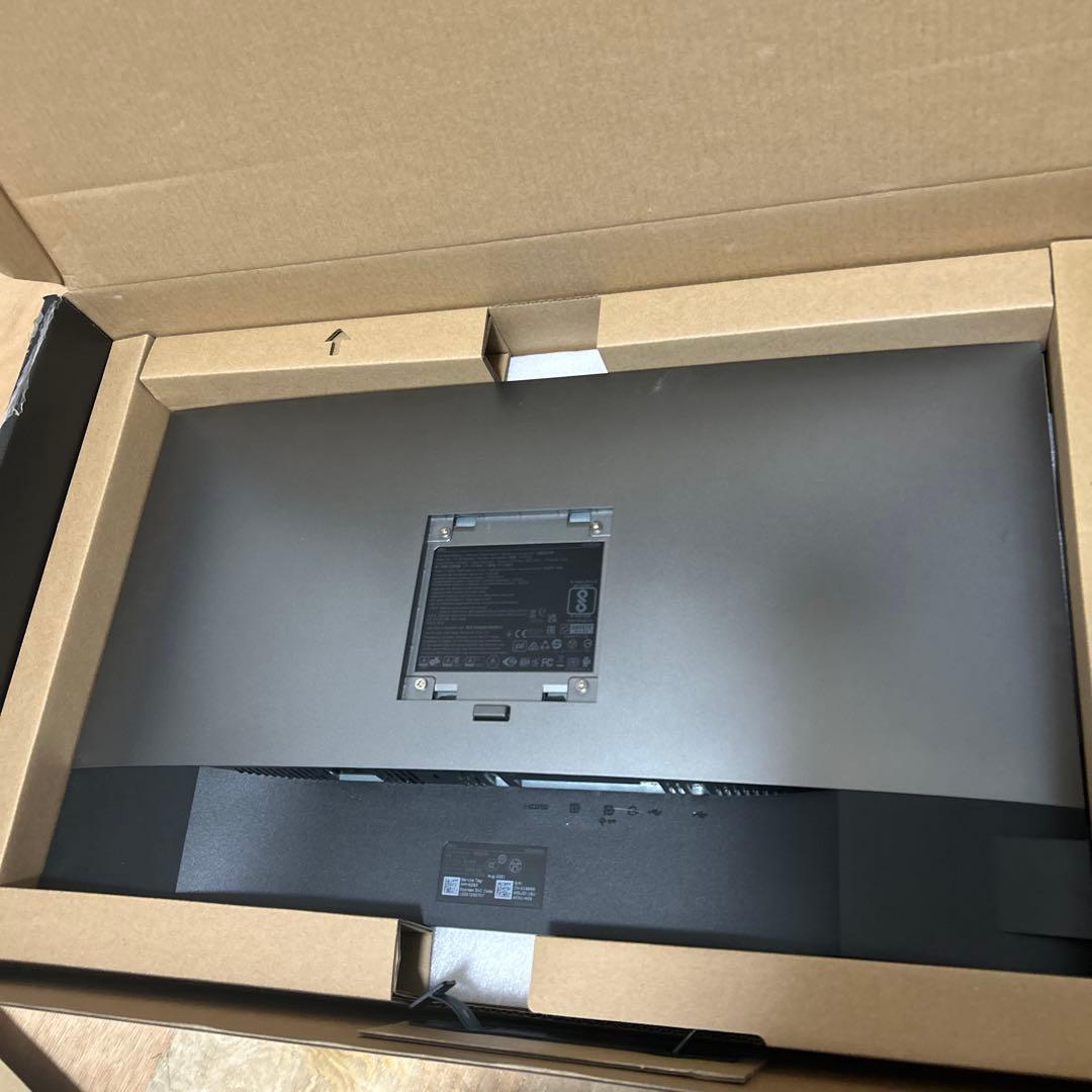 Dell U2720QM 27インチ 4K USB-Cモニター