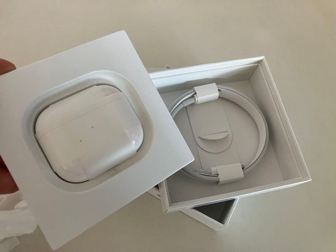 Apple AirPods 第三世代