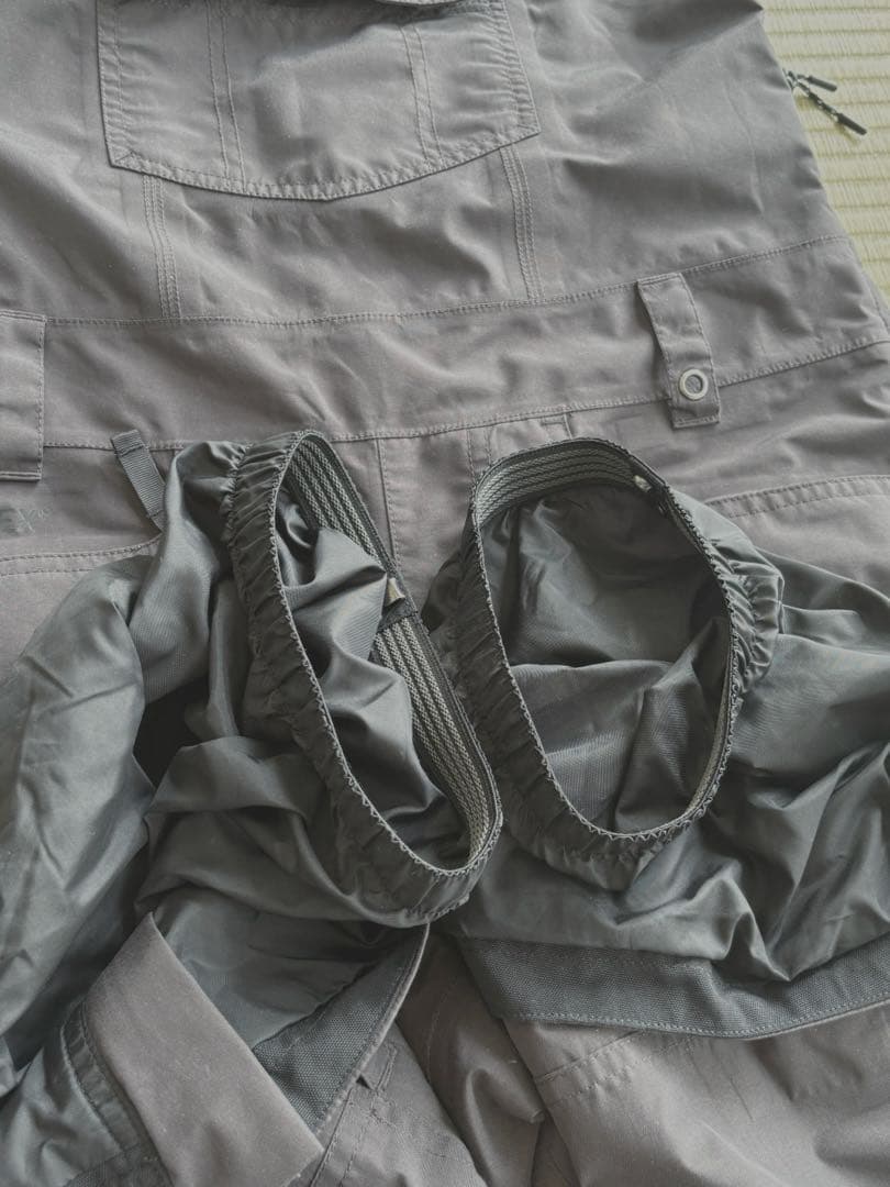 美品！BURTON スノーボード　ビブパンツ　Gore-Tex Sサイズ