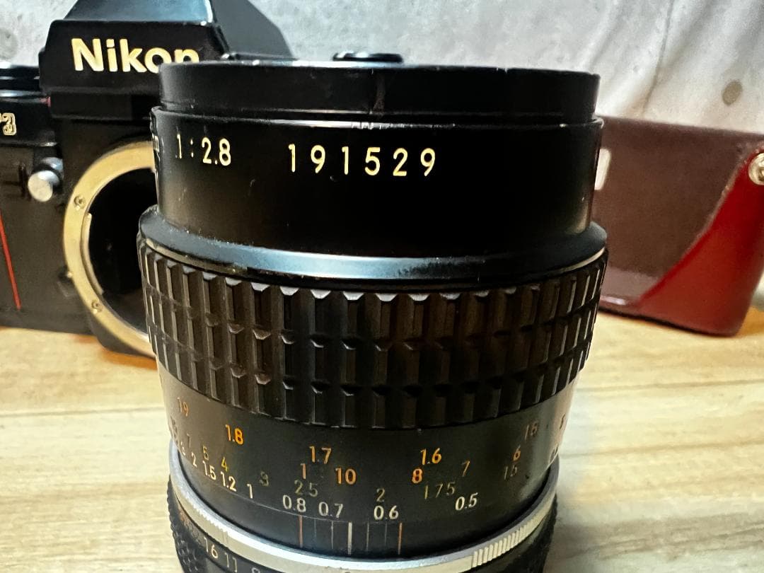d*9様 Nikon 名機 フィルム一眼 F3 / Micro-NIKKOR 5