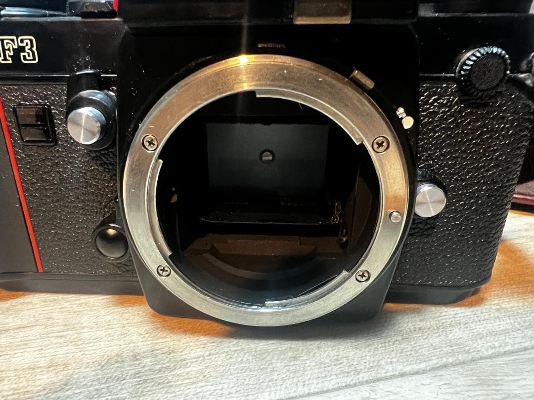 d*9様 Nikon 名機 フィルム一眼 F3 / Micro-NIKKOR 5