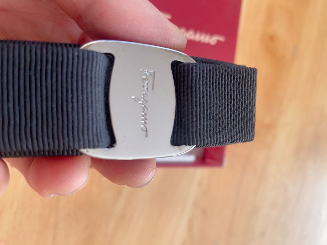 フェラガモ ヴァラ リボン バレッタ ヘアクリップ ヘアアクセサリー ブラック