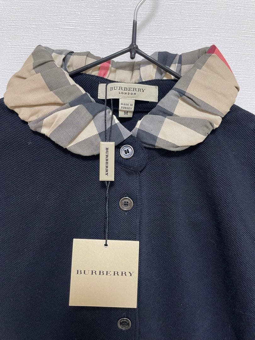 バーバリー黒ポロシャツタグ付き未使用