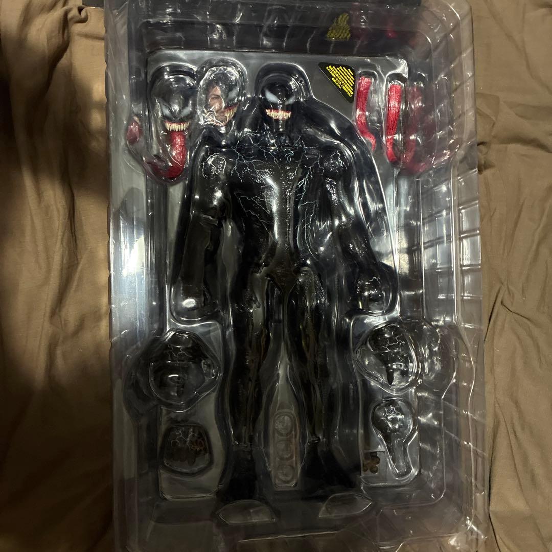 ホットトイズ　ヴェノム