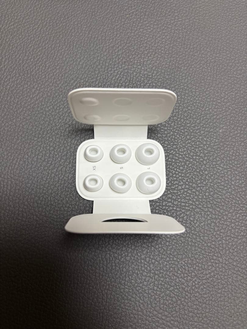 AirPods Pro 第2世代 充電ケース　右耳