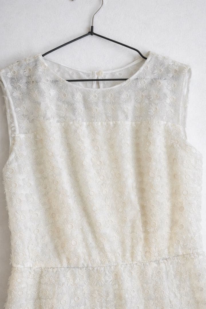 アナイ　ANAYI ホワイト フラワー刺繍 ノースリーブ ロングワンピース 38