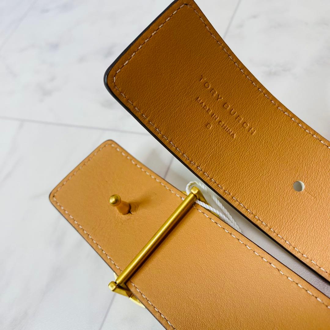 新品✨タグ付　TORY BURCH トリーバーチ　ロゴバックル　ベルト　ホワイト