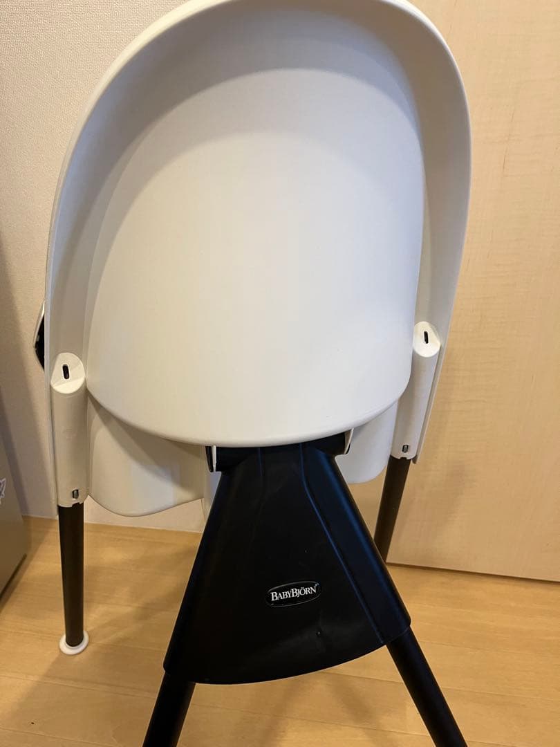 超美品　BabyBjorn ベビービョルン ハイチェア　ベビーチェア　ホワイト