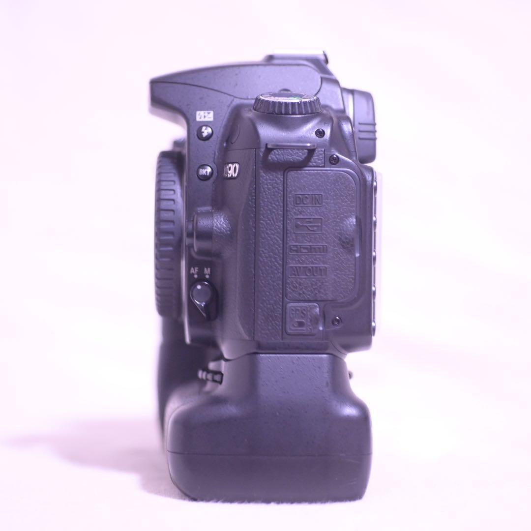 Nikon D90 純正バッテリーグリップ付き