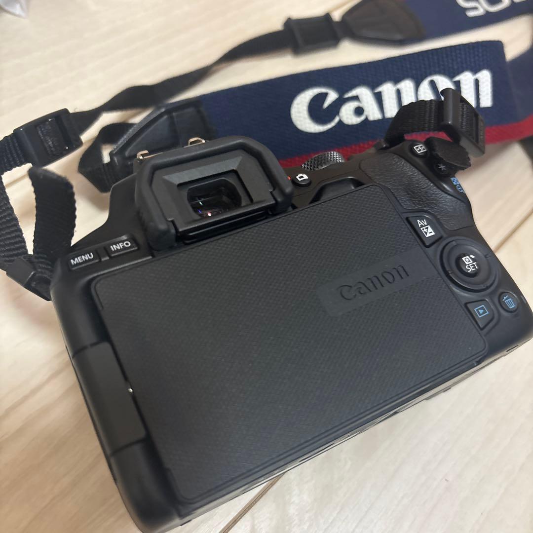 デジタル一眼レフカメラ☆canon kiss x10望遠レンズセット