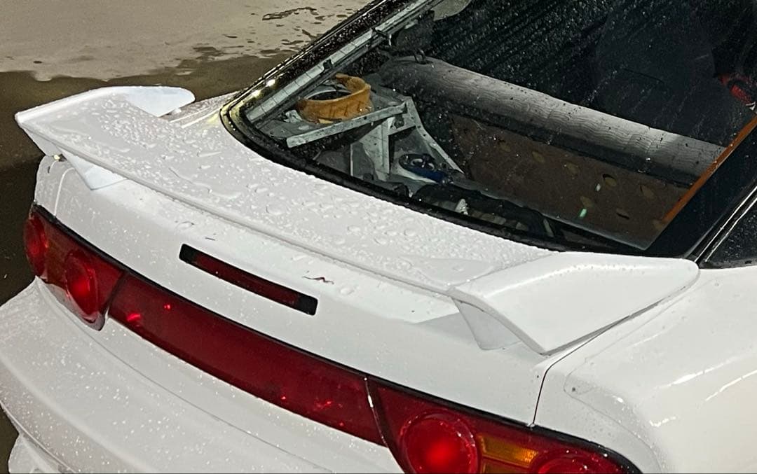 180sx 後期純正ウィング？社外？