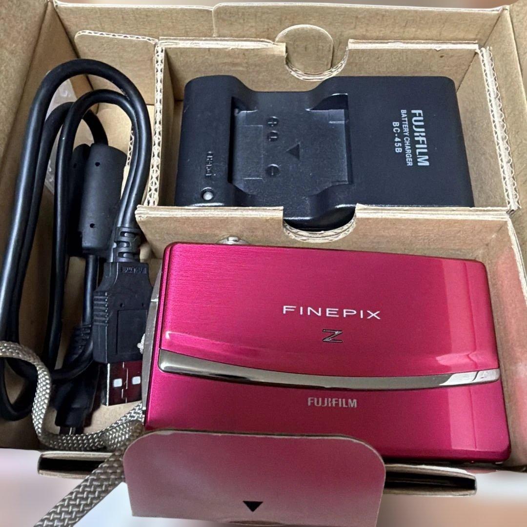 FUJIFILM FINEPIX Z90 ピンク