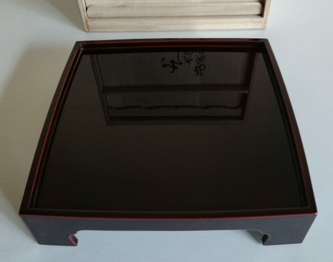 輪島塗　蒔絵六瓢の図　胴張三段重　重台付き　作家もの