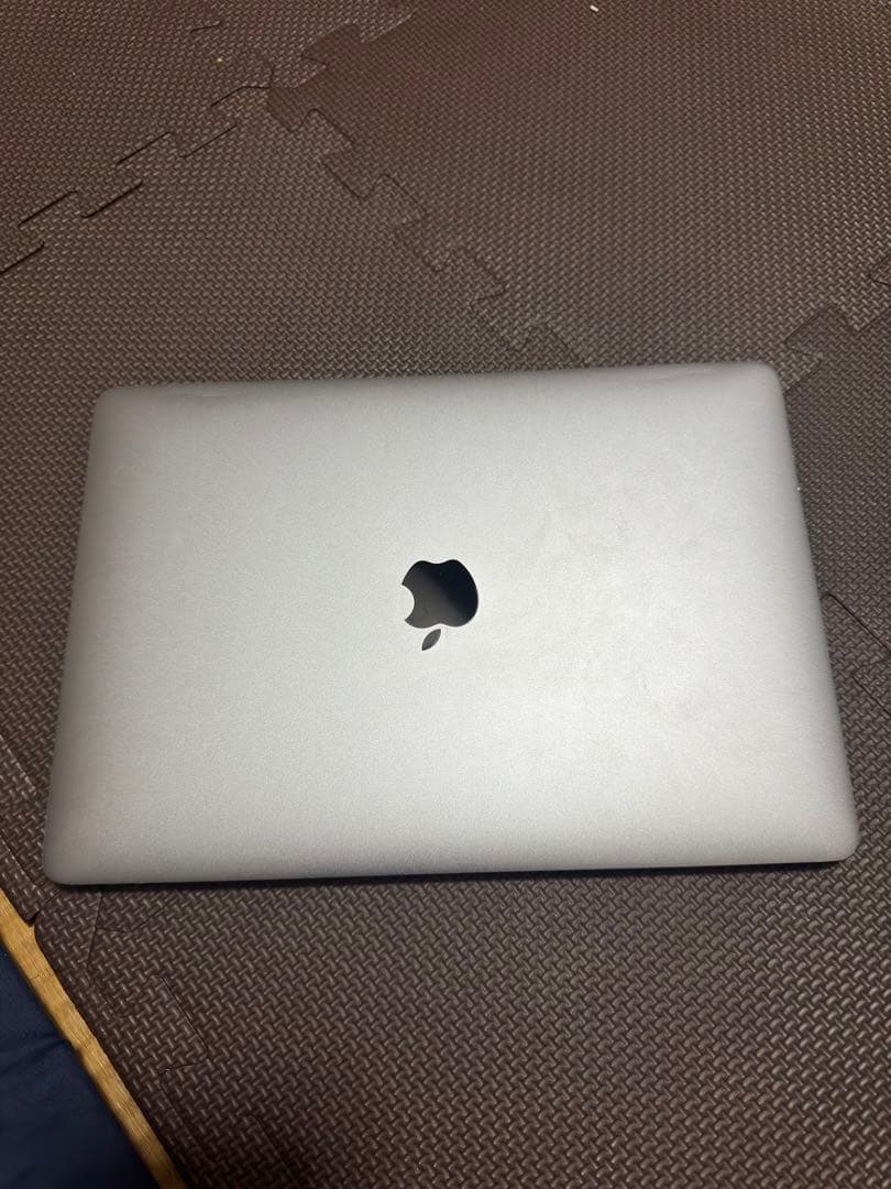 Apple MacBook Pro 2016 13インチ